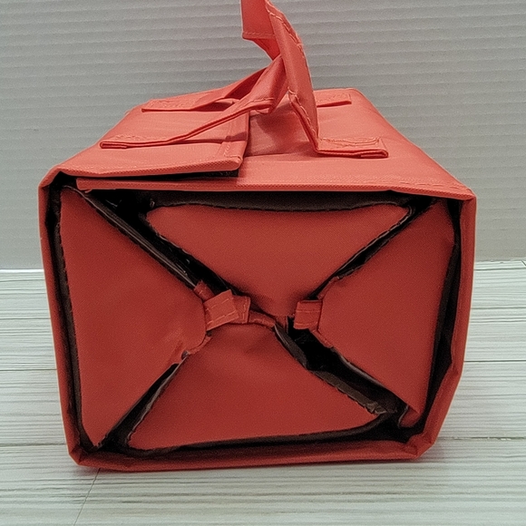 JM New York Red Roll Up Toiletry Cosmetic Bag W/Detachable Bags - Picture 5 of 13